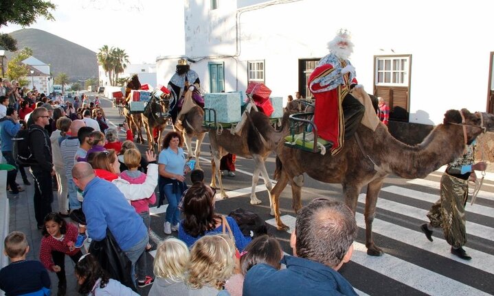 Los Reyes en las calles de Yaiza