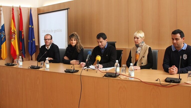 Mame Fernández junto a los coordinadores de Turismo, Cultura y Mayores en la rueda de prensa balance de 100 días