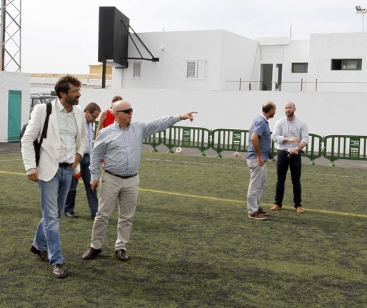 Presidente del Cabildo y Alcalde de Tías visitando las obras