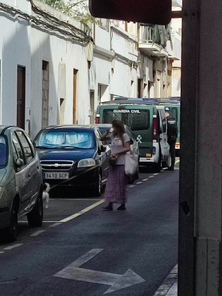 Efectivos de la Guardia Civil en Carlos Sáenz Infante