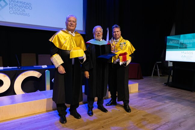 Con el presidente de la UFPC y el Dr. Navarro.